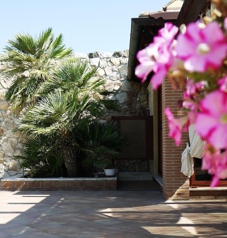 Alba Chiara Bed and Breakfast Anzio Eksteriør billede